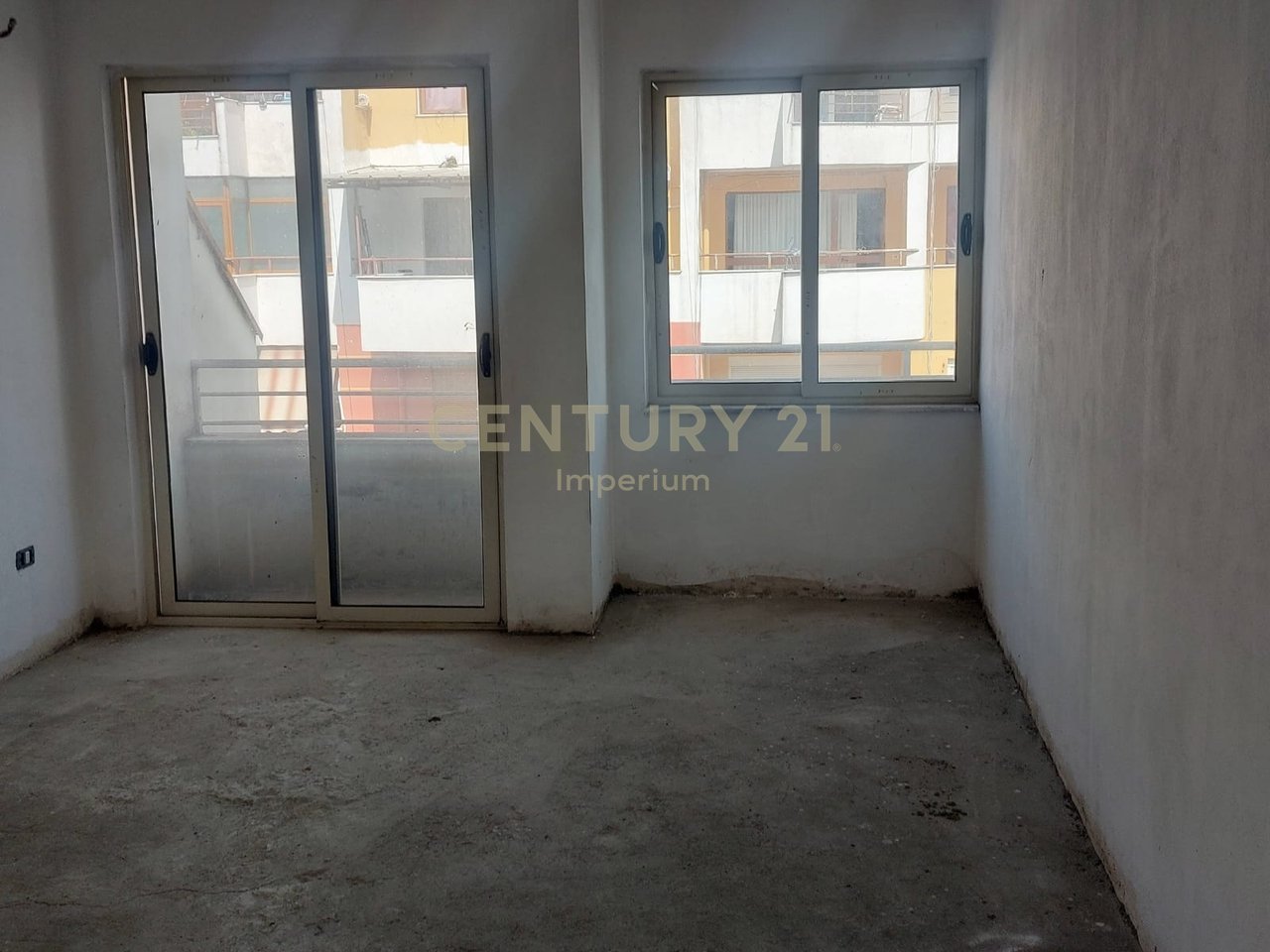Appartamento 2+1+2 bagni in vendita, a Yzberish