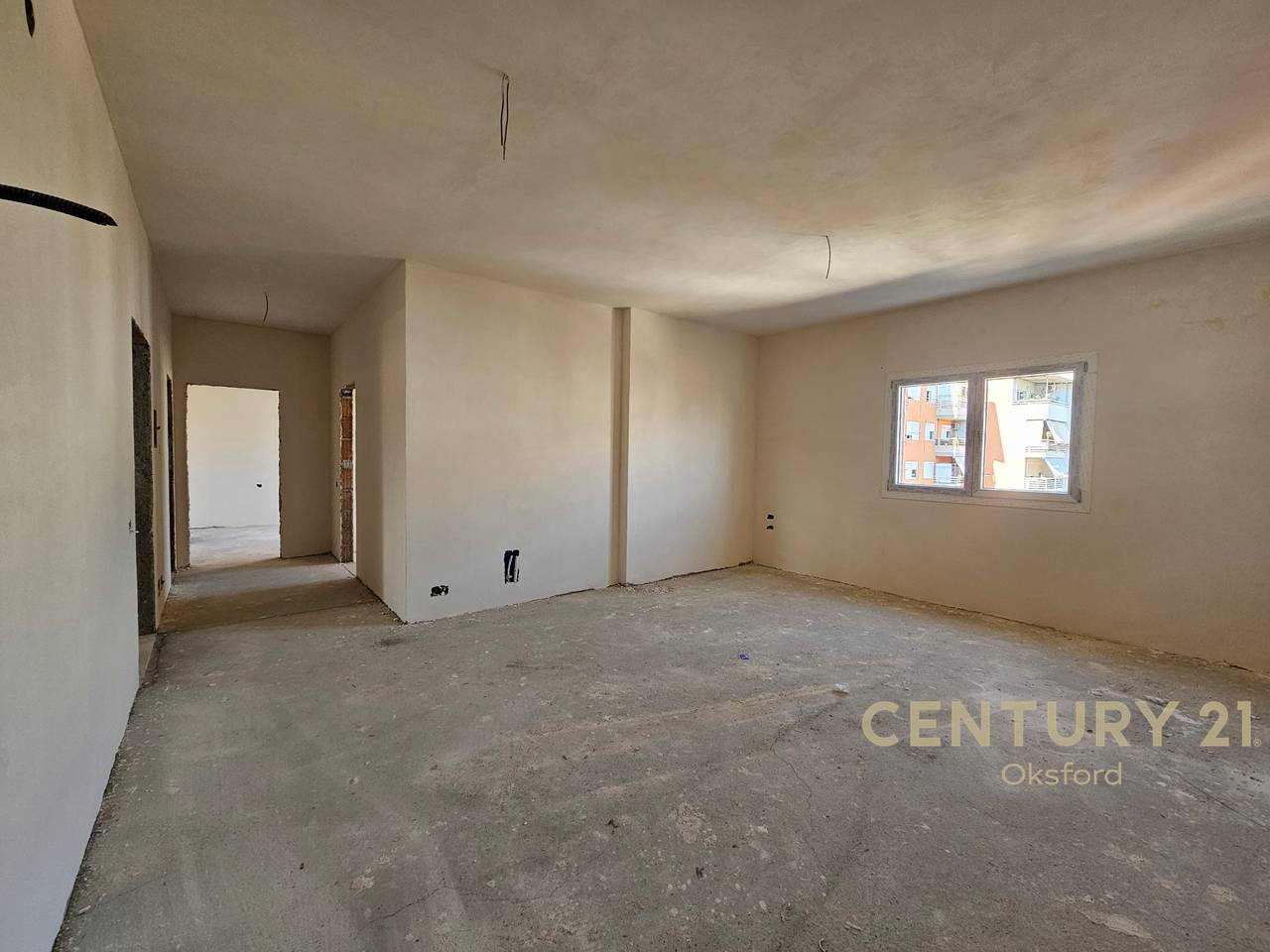 APARTMENT 2+1+2 PLUS PARKING SPACE FOR SALE NEAR RED SCHOOL!
