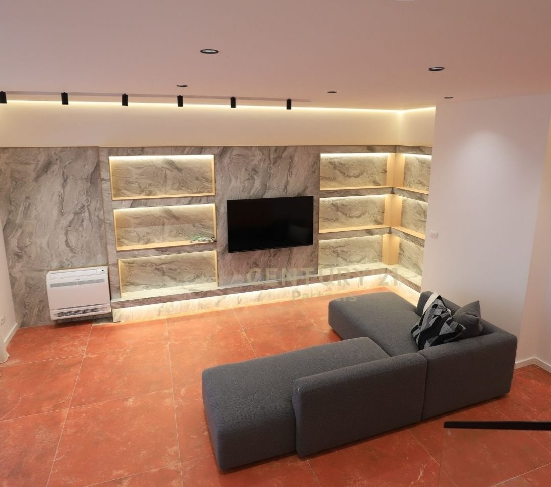 LUXURY VILLA FOR RENT IN PETRELË!!