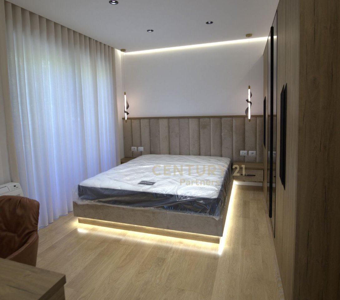 LUXURY VILLA FOR RENT IN PETRELË!!