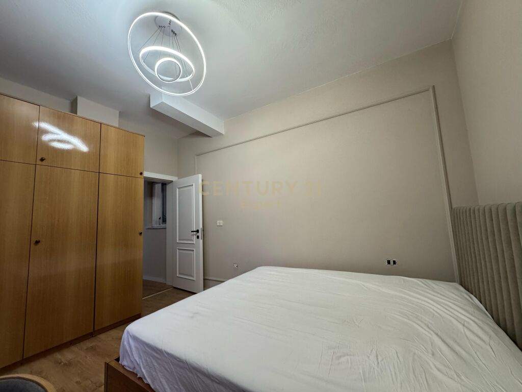 APARTAMENT 1+1 PER QIRA TEK AMBASADA AMERIKANE !!