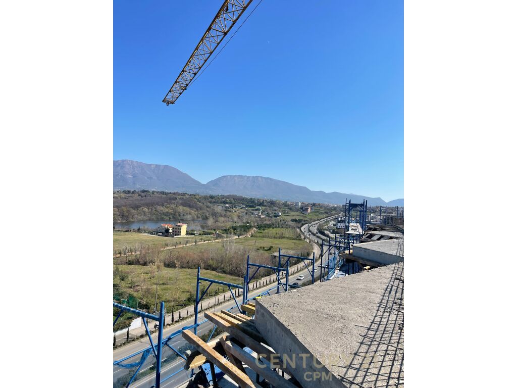 ESCLUSIVO, APPARTAMENTO 2+1+2 IN VENDITA CON VISTA SUL LAGO ASCIUTTO PRESSO GRADIENT RESIDENCE!
