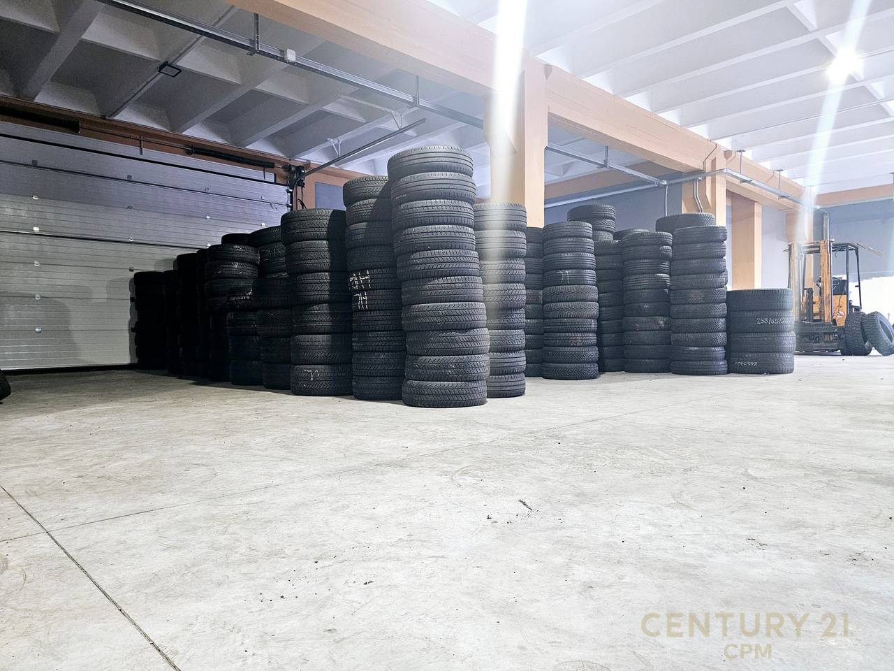 Warehouse for rent in Shkozet.
