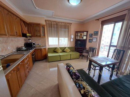 Appartamento 1+1 in vendita a 40m dal mare vicino alle Kamelias!!!