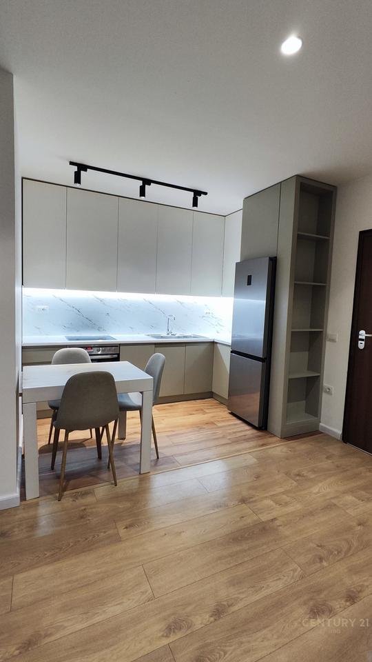 2 Apartamente 1+1 ne Komune te Parisit!