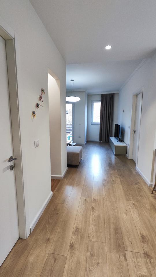 2 Apartamente 1+1 ne Komune te Parisit!