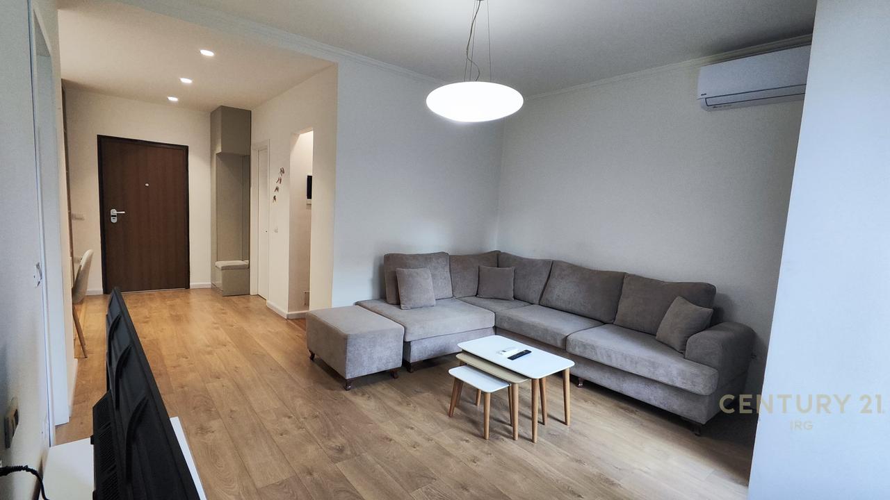 2 Apartamente 1+1 ne Komune te Parisit!