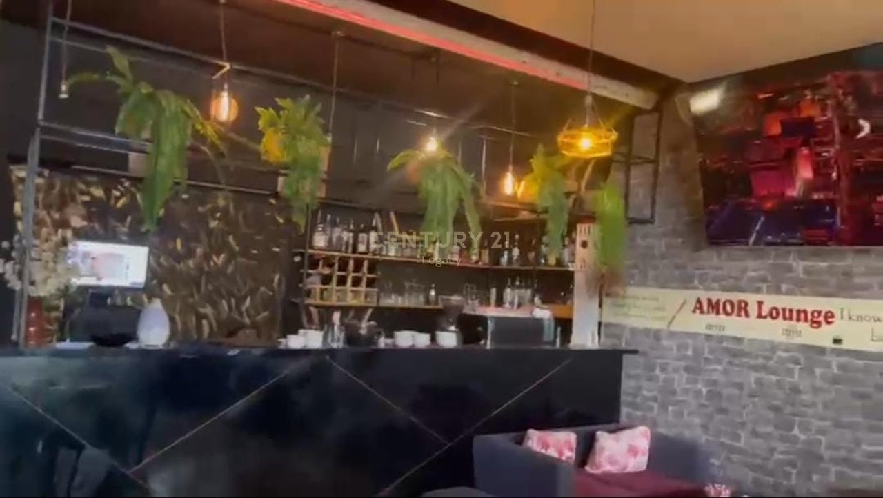 For sale: Business premises + Bar / Cafe invested in Fresk, Tirana