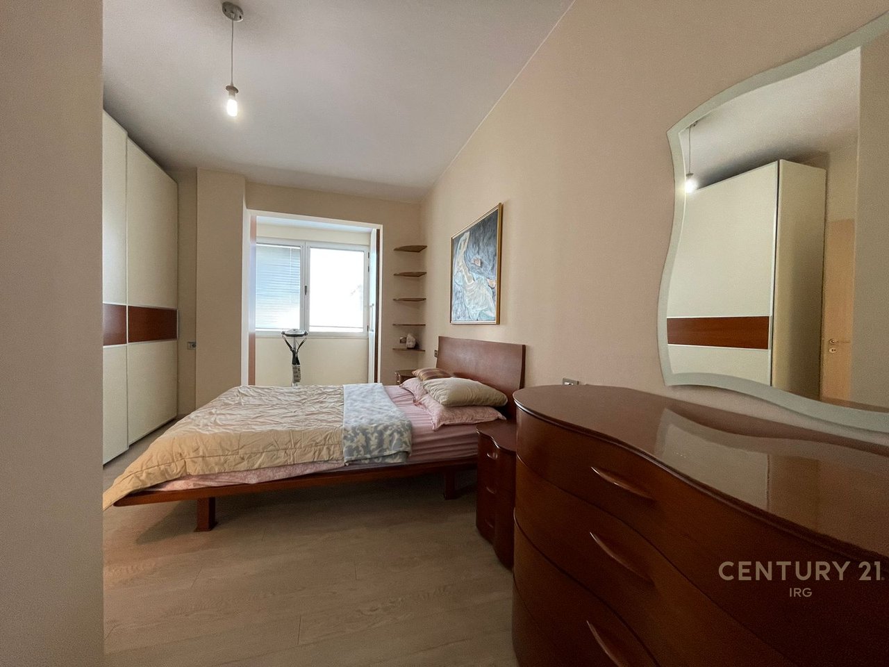 Bulevardi Zogu i Pare, Apartament 2+1+2!
