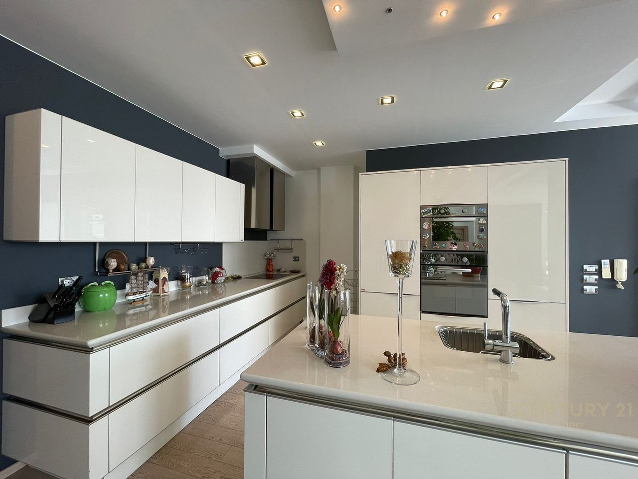 Bulevardi Zogu i Pare, Apartament 2+1+2!