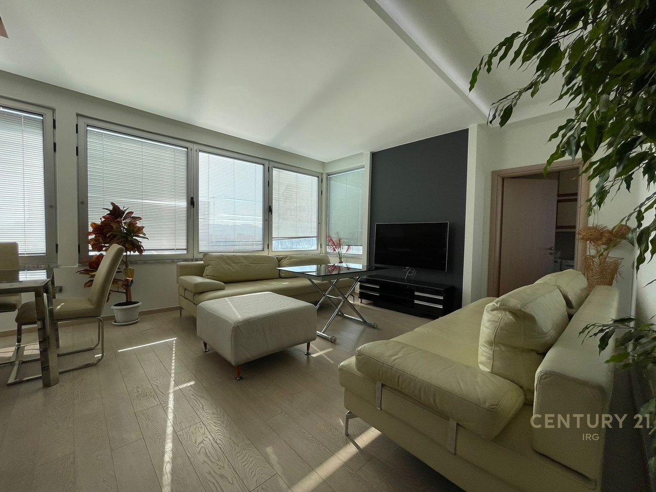 Bulevardi Zogu i Pare, Apartament 2+1+2!