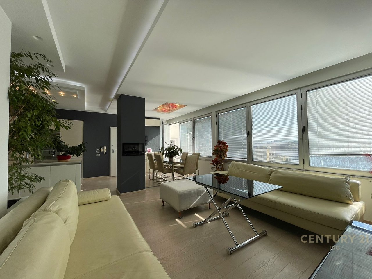 Bulevardi Zogu i Pare, Apartament 2+1+2!