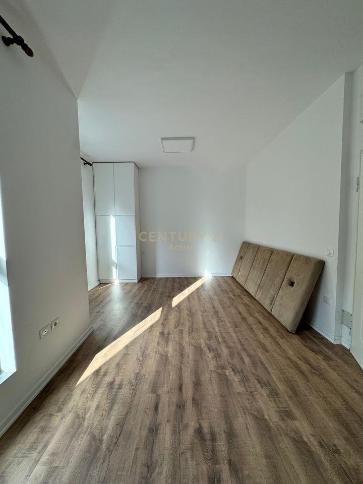 Unit for sale, Galeria Roma!