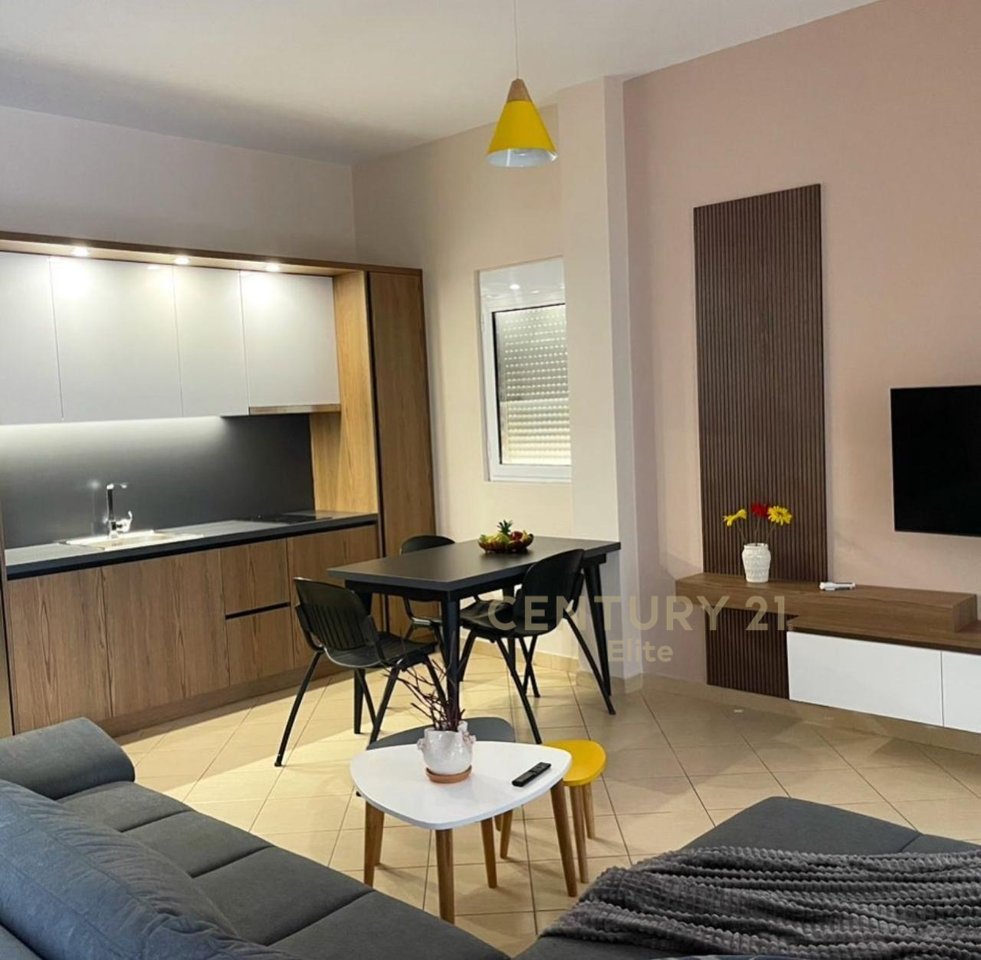Jepet me qira apartament 1+1 tek Rruga e Elbasanit!