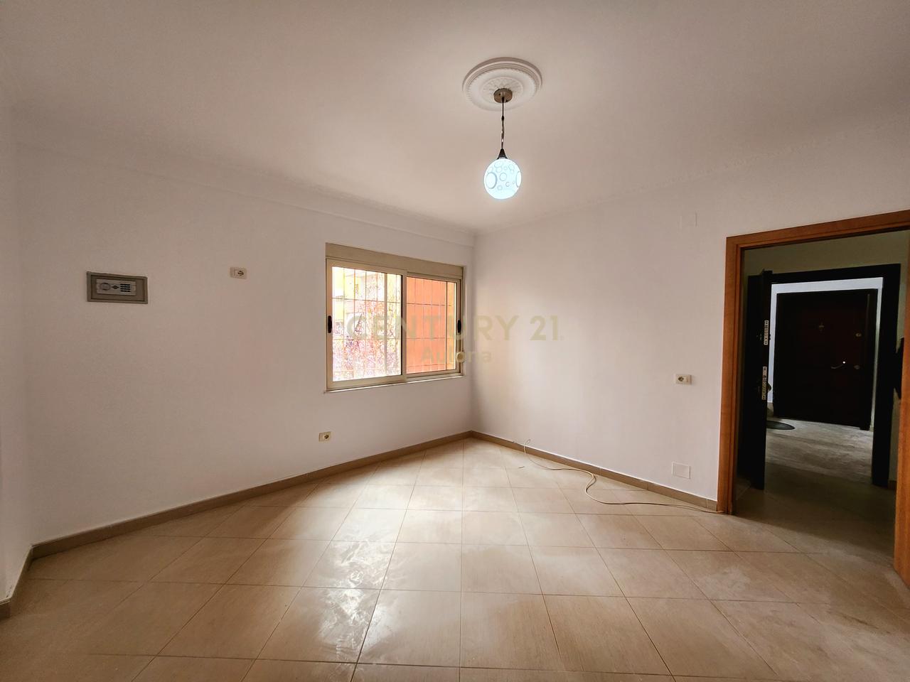 2+1 Apartment for Sale on Cipajve Street, Vlora