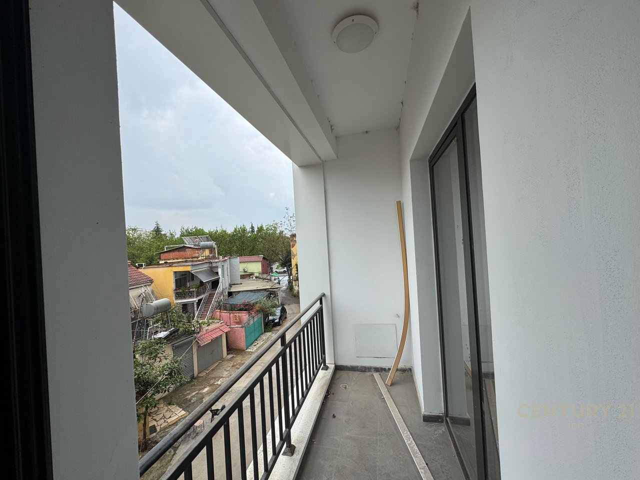 Apartment 2+1+2 for rent in Arlis Complex!