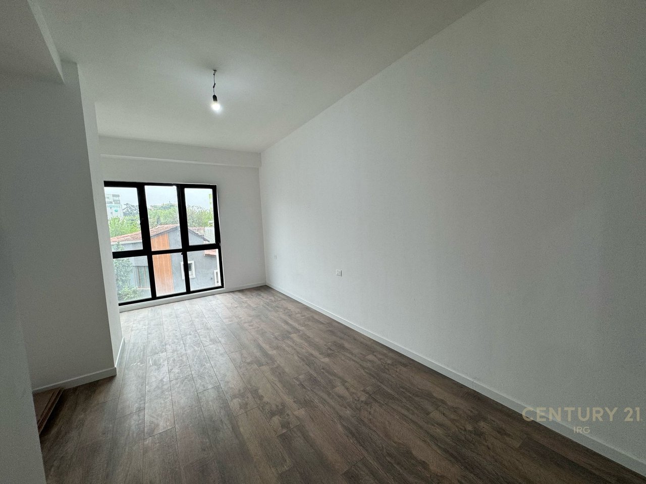 Apartment 2+1+2 for rent in Arlis Complex!