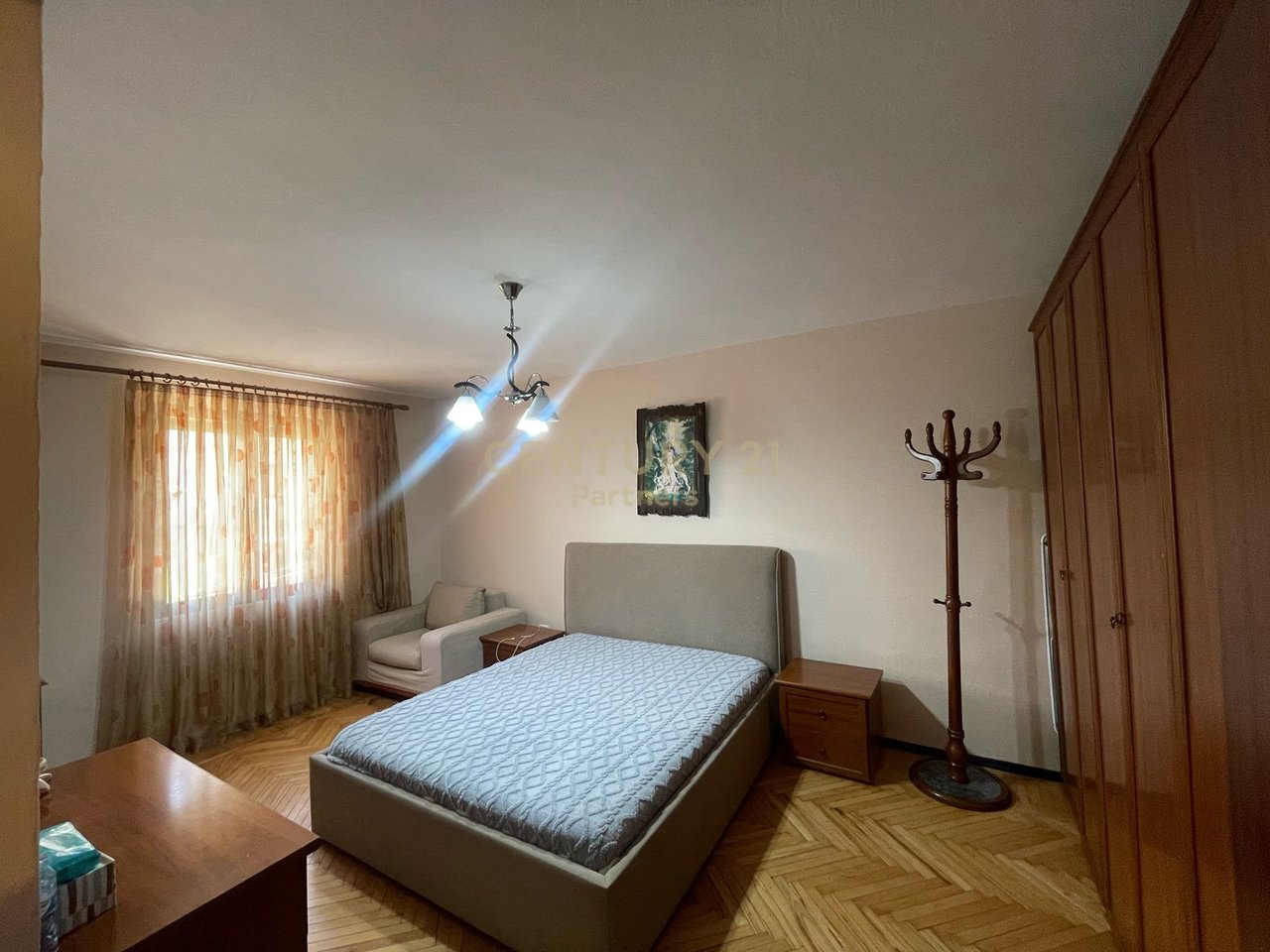 APARTAMENT ME QIRA 2+1 TEK RRUGA MYSLYM SHYRI