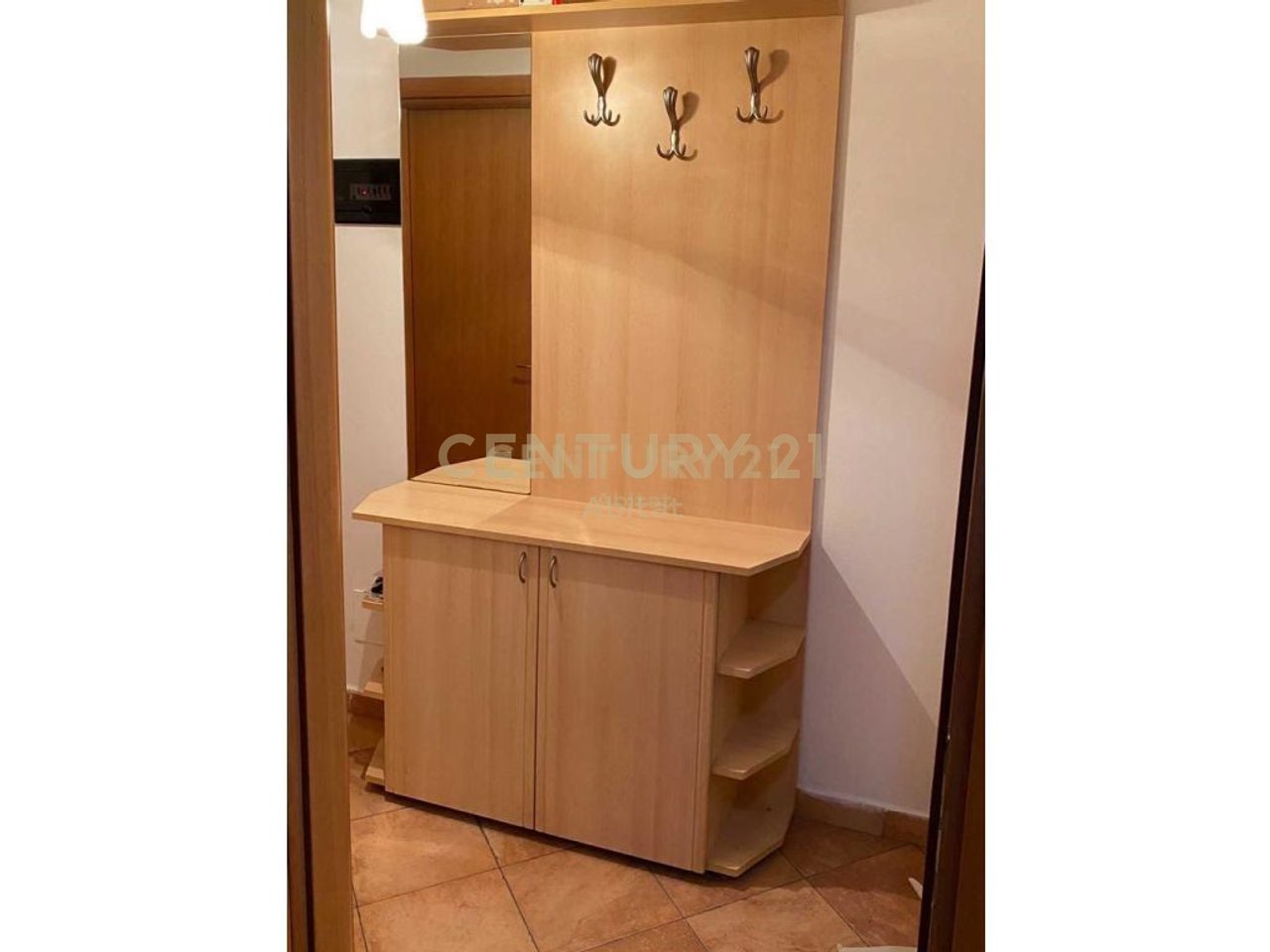 We are renting a 1+1 apartment on Kavaja Street.