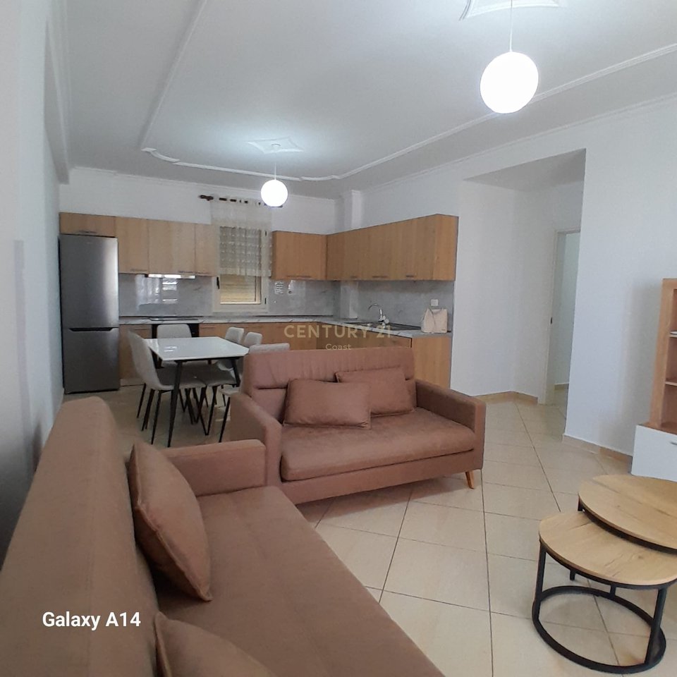 JEPET ME QIRA APARTAMENT 2+1 ,PRANE KISHES ORTODOKSE VLORE!!