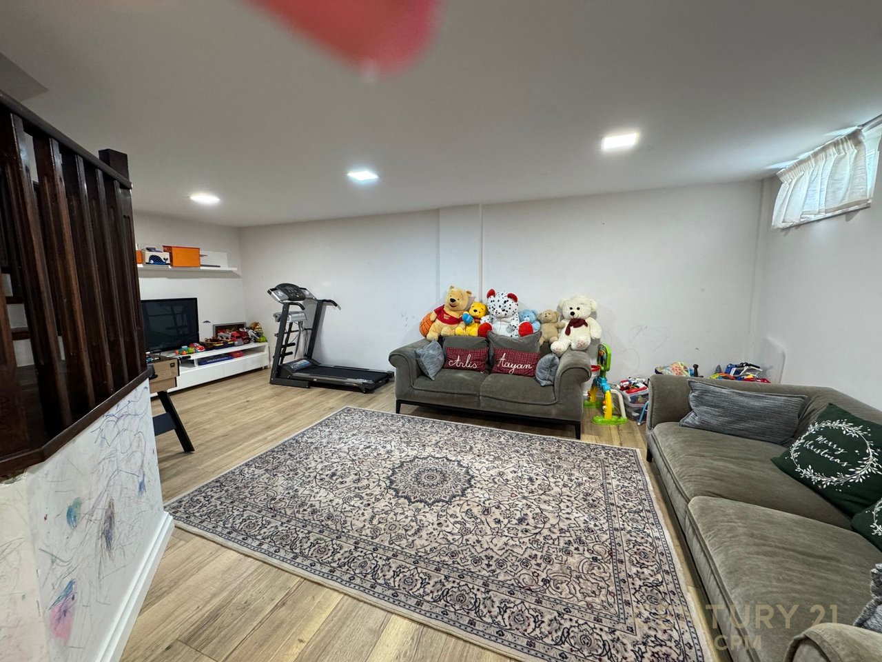 Villa indipendente con piscina in vendita ad Akacia Hills 2