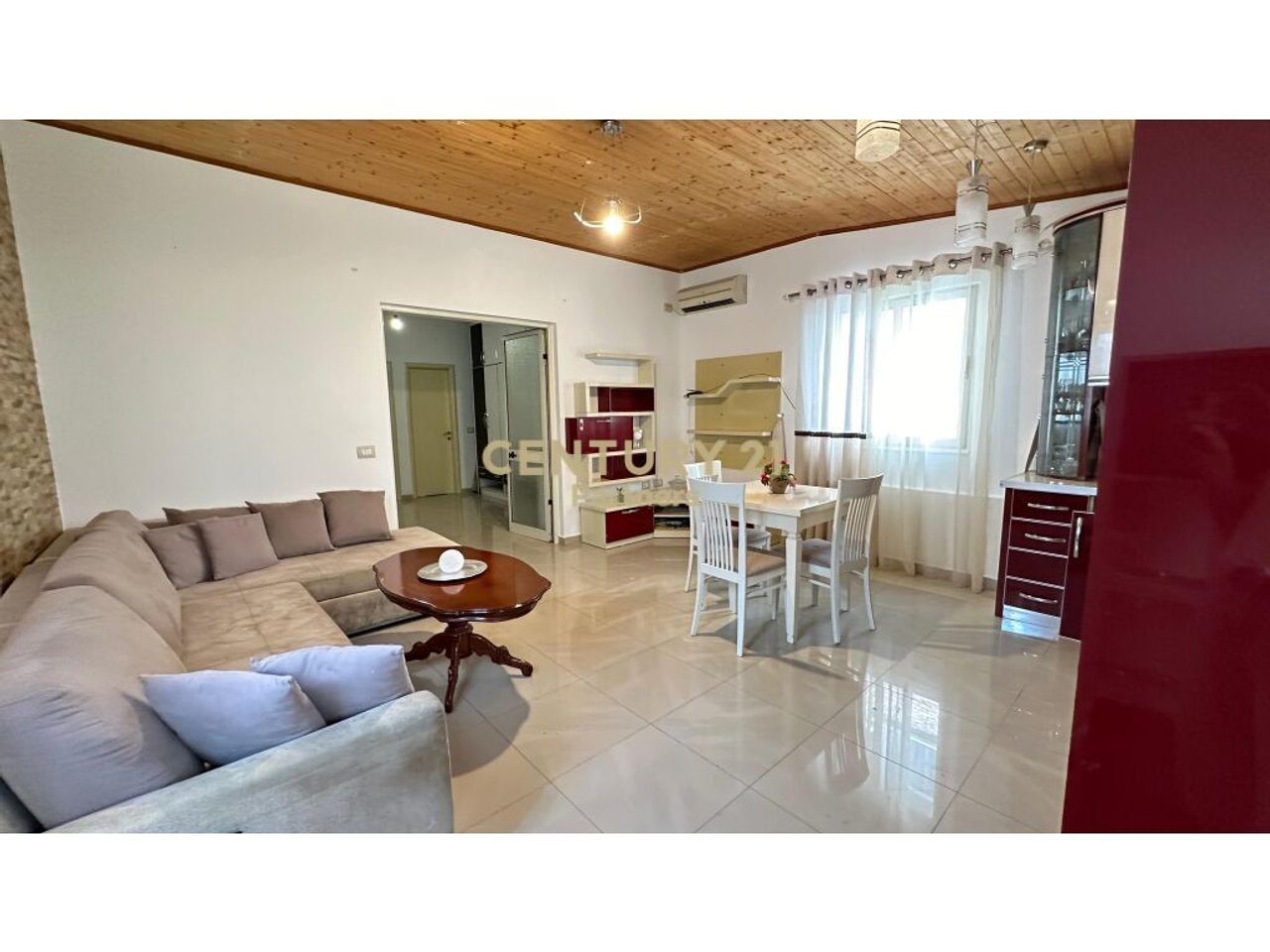 SHESIM APARTAMENT 2+1+2+ POST PARKIMI PRANE SHESHIT WILLSON!
