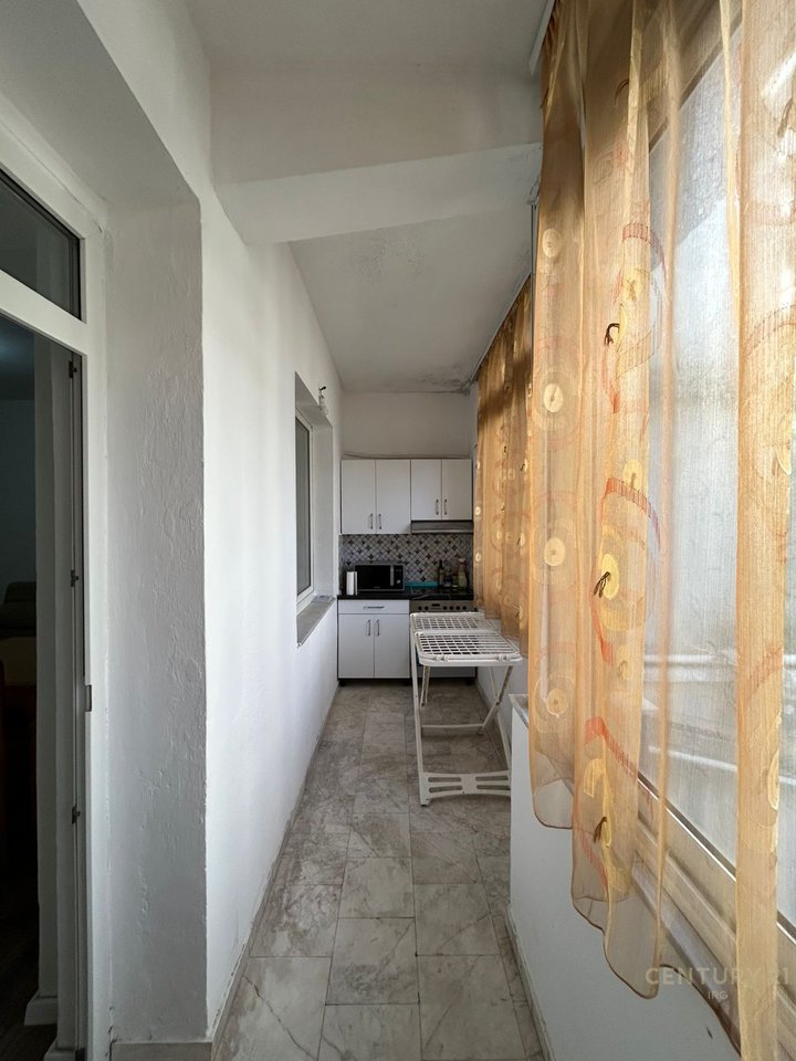 2+1 APARTMENT NEAR THE ELECTRIC MARKET.