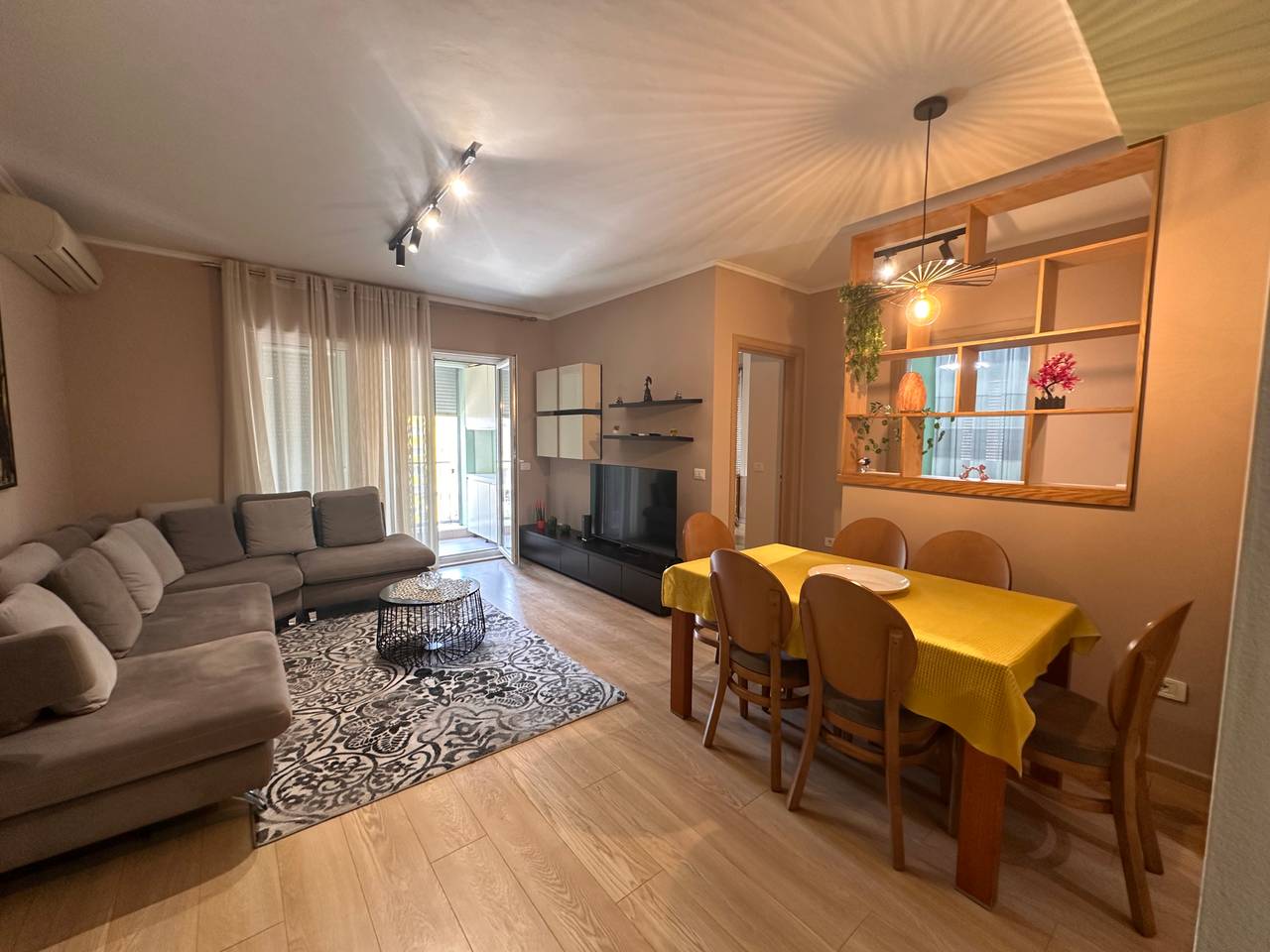 FOR SALE 2+1 APARTMENT INVESTED IN DON BOSKO!