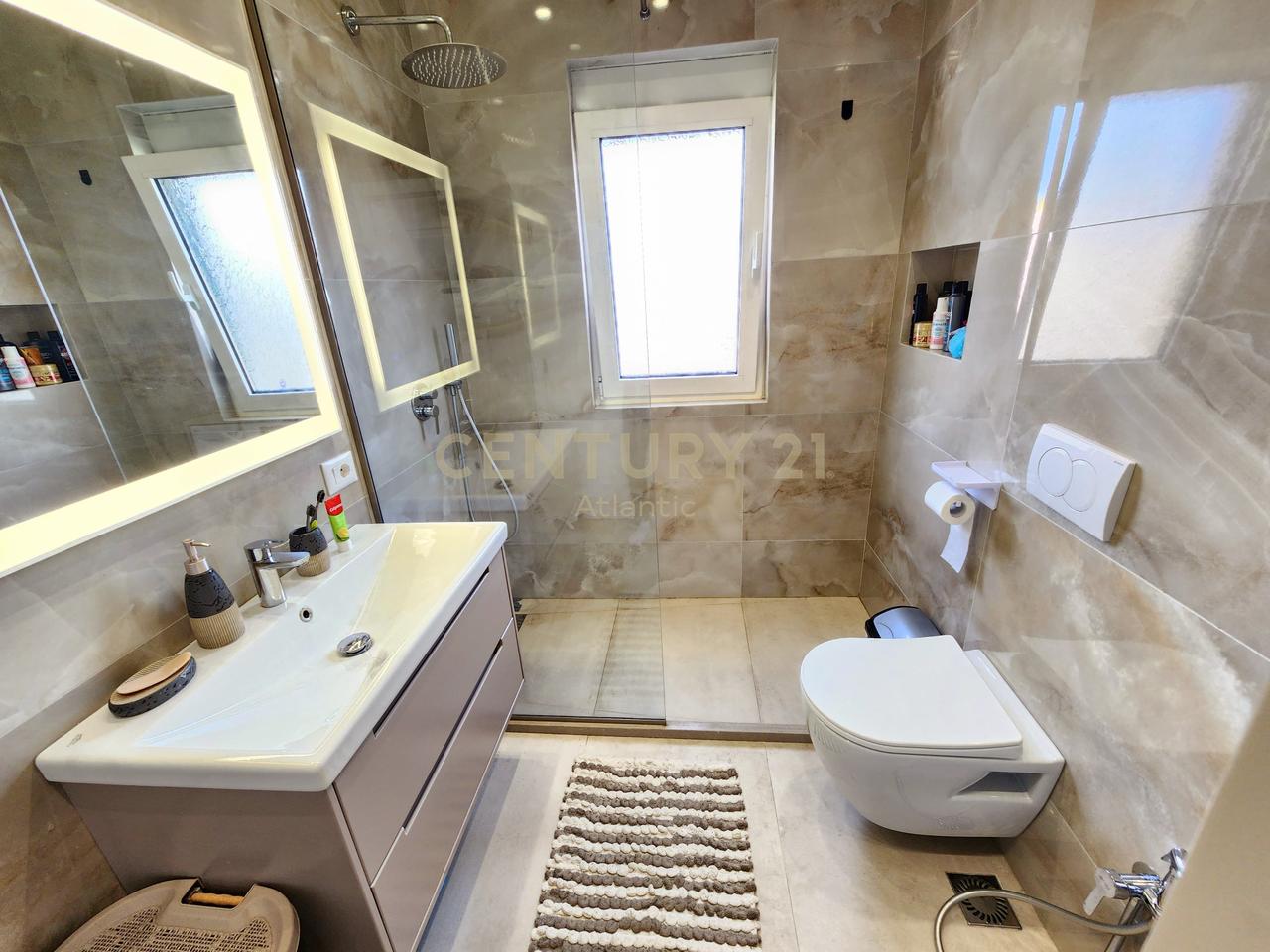 SUPER 2+1 APARTMENT FOR SALE ON DURRES BEACH!