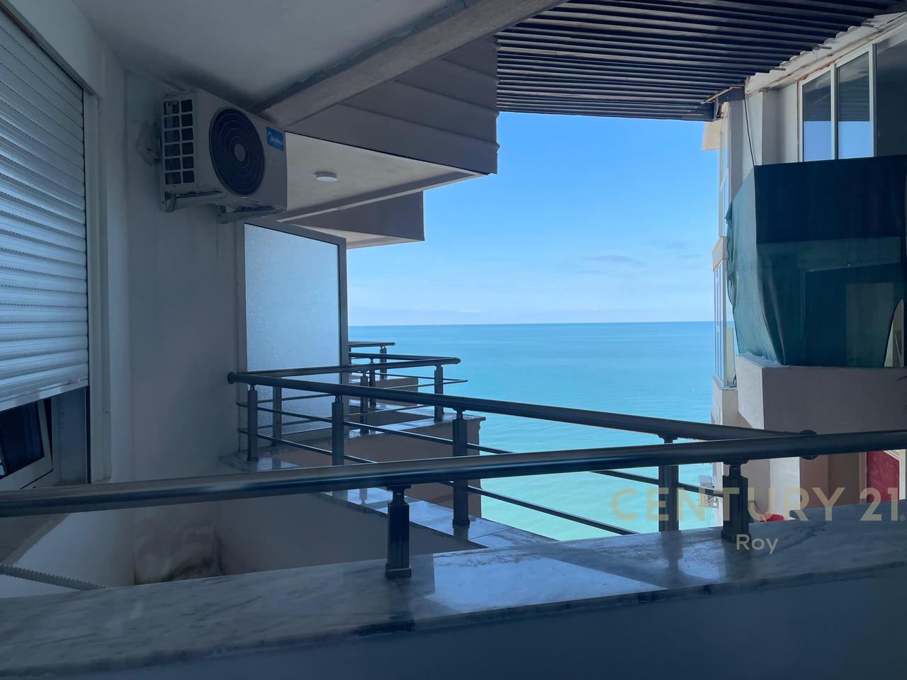 2 furnished studios on the first line with sea view in the area of Shkëmbi i Kavajës