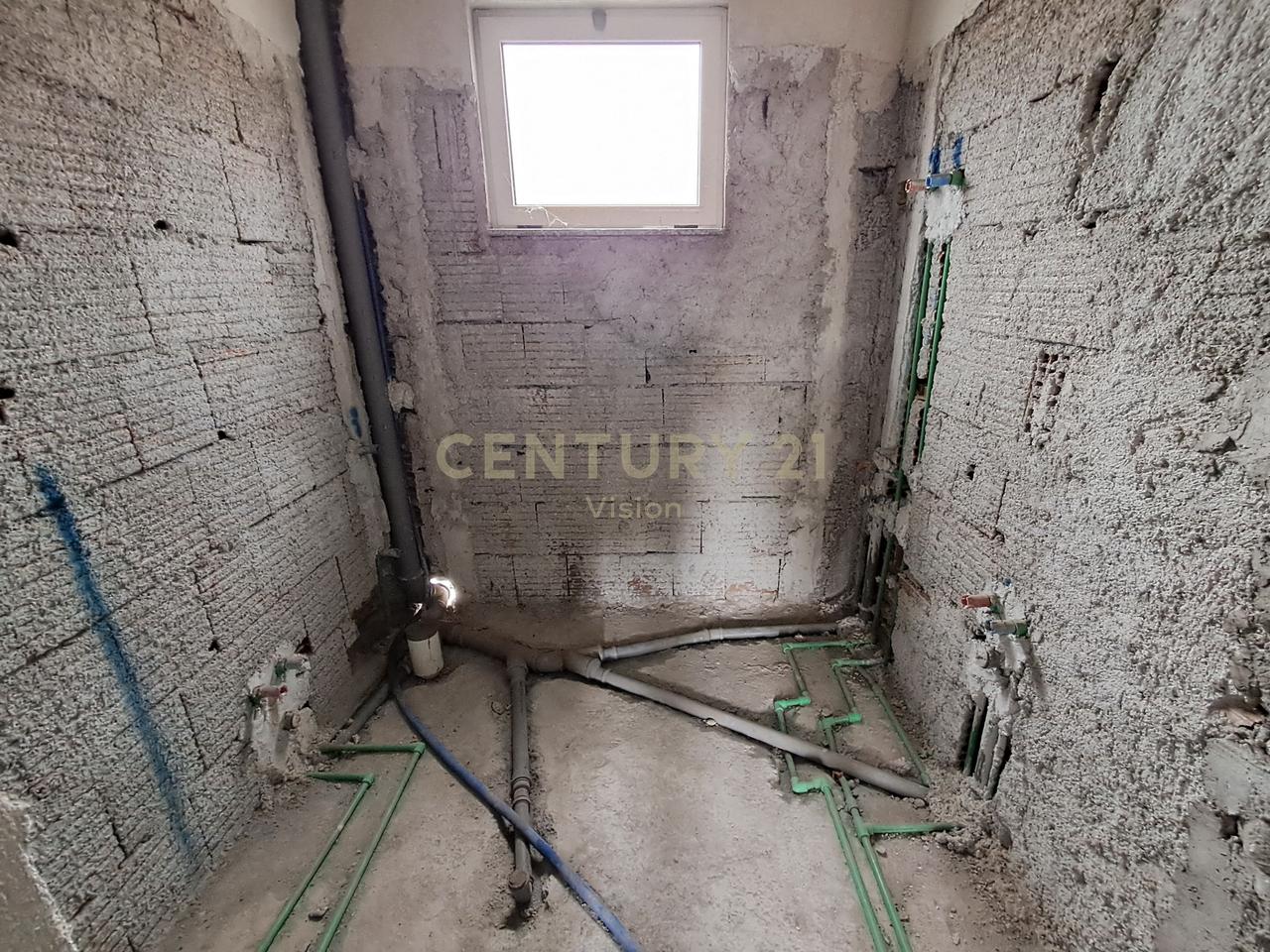 3-storey house + land for rent in Gjuhadol, Shkodër | 360 m²