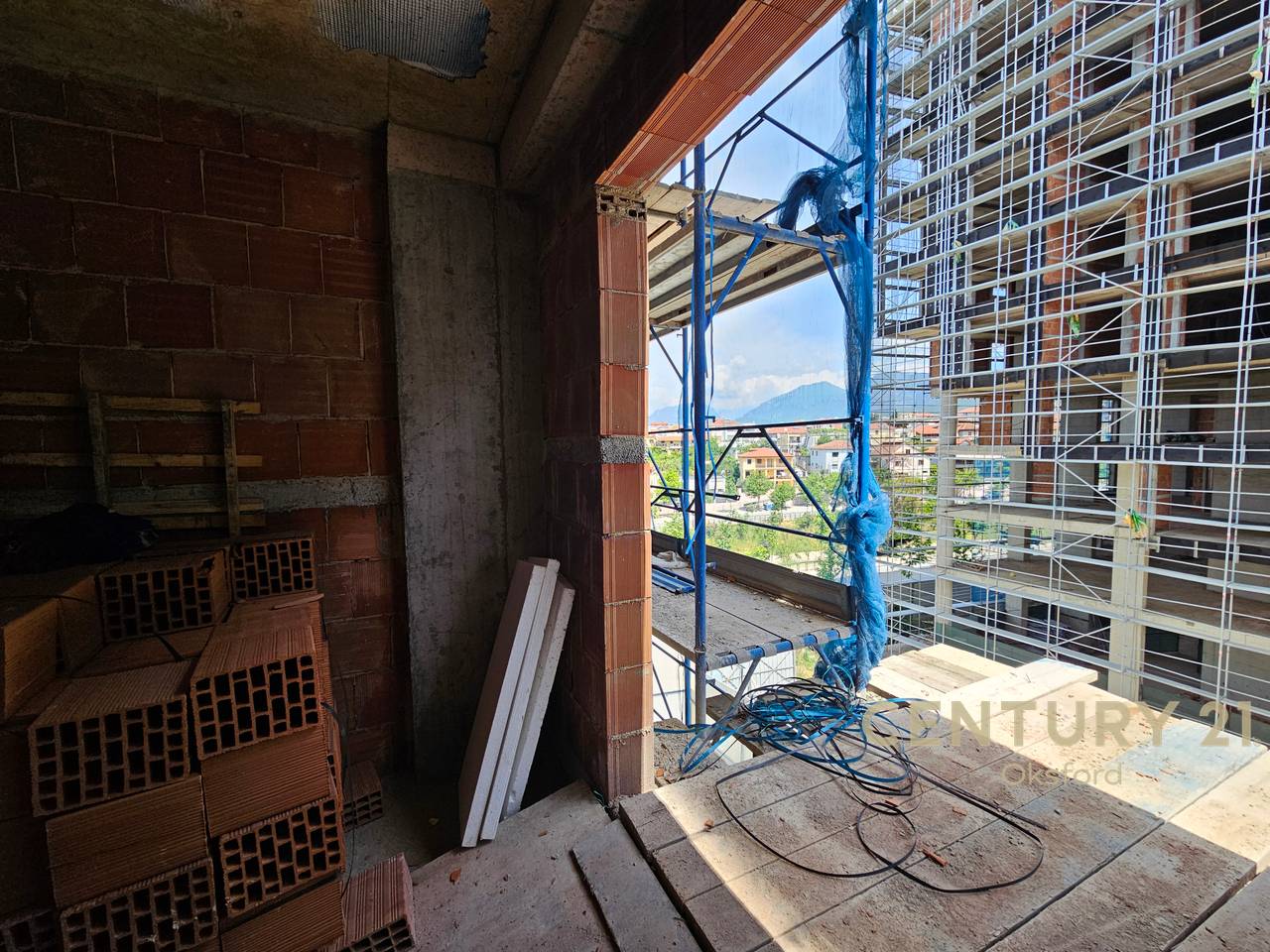 APARTMENT FOR SALE 2+1+2, IN ALI DEM (BAJRAM CURRI BOULEVARD)