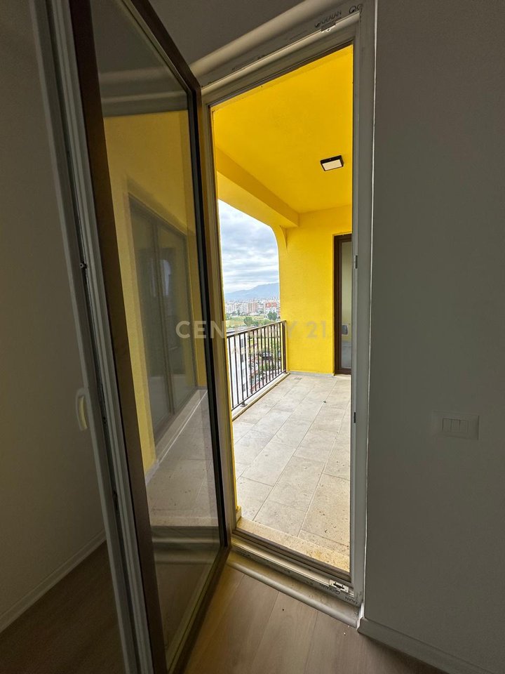3+1+2 apartment for sale in the Grand Gallery complex, Yzberish.