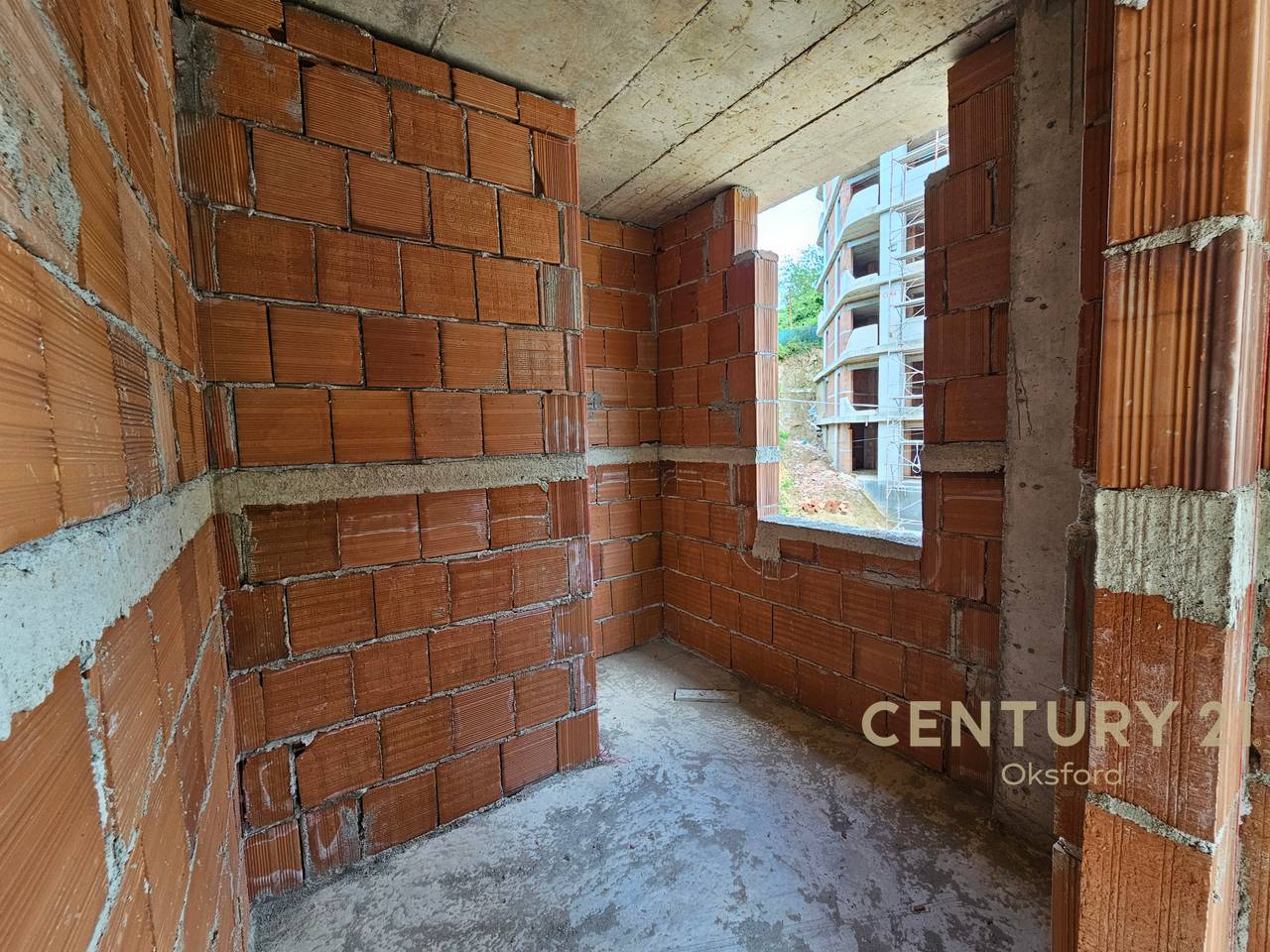 2+1 APARTMENT FOR SALE AT DRY LAKE