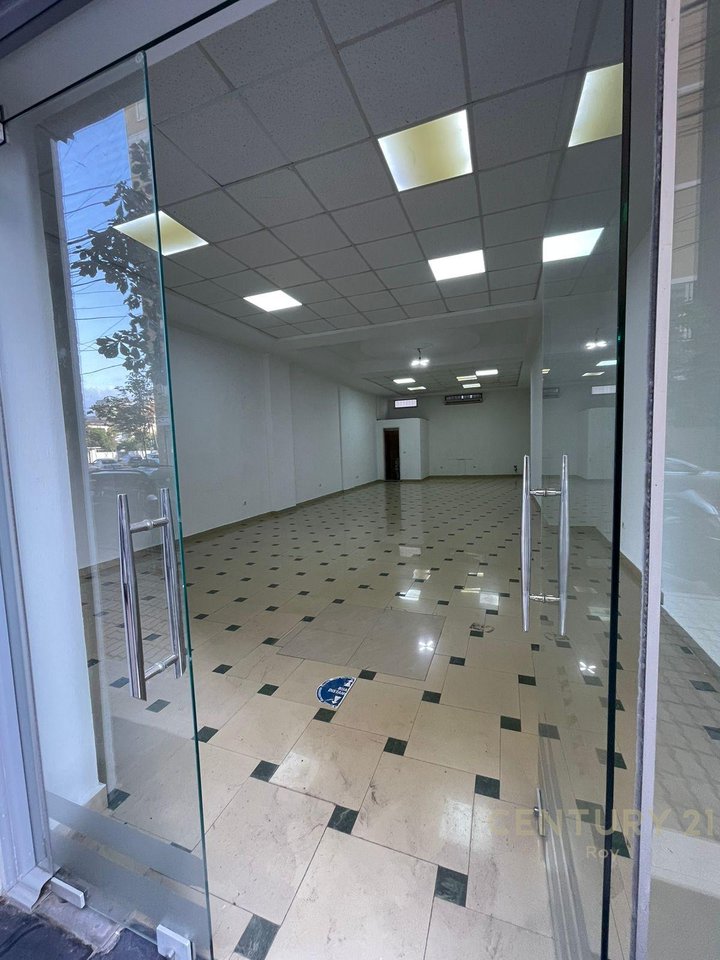 COMMERCIAL UNIT FOR RENT 103 m2 IN NEIGHBORHOOD NO.6, DURRES!!