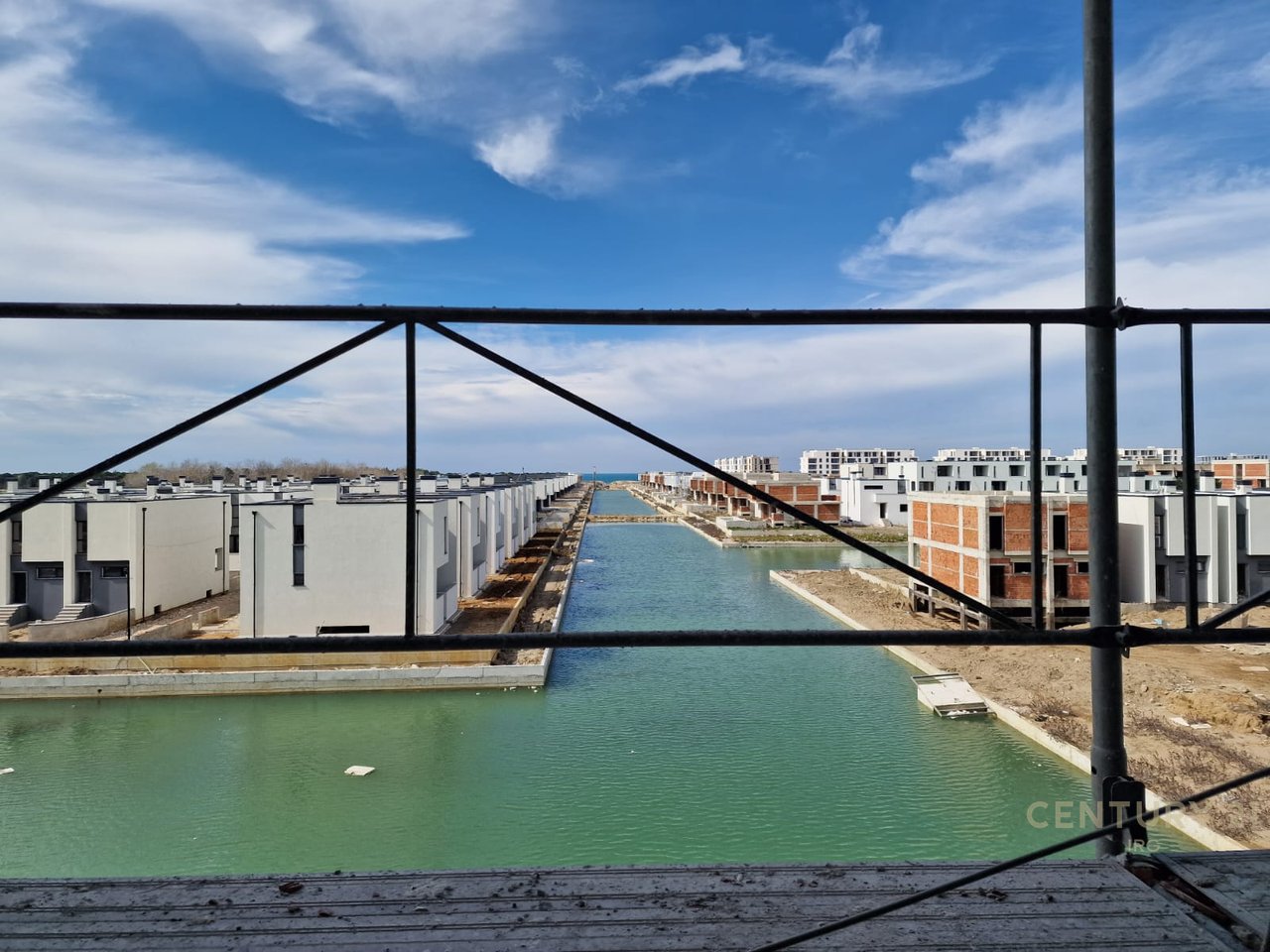 STUDIO APARTMENT EASILY CONVERTED INTO 1+1 AT TURQUOISE MARINA!