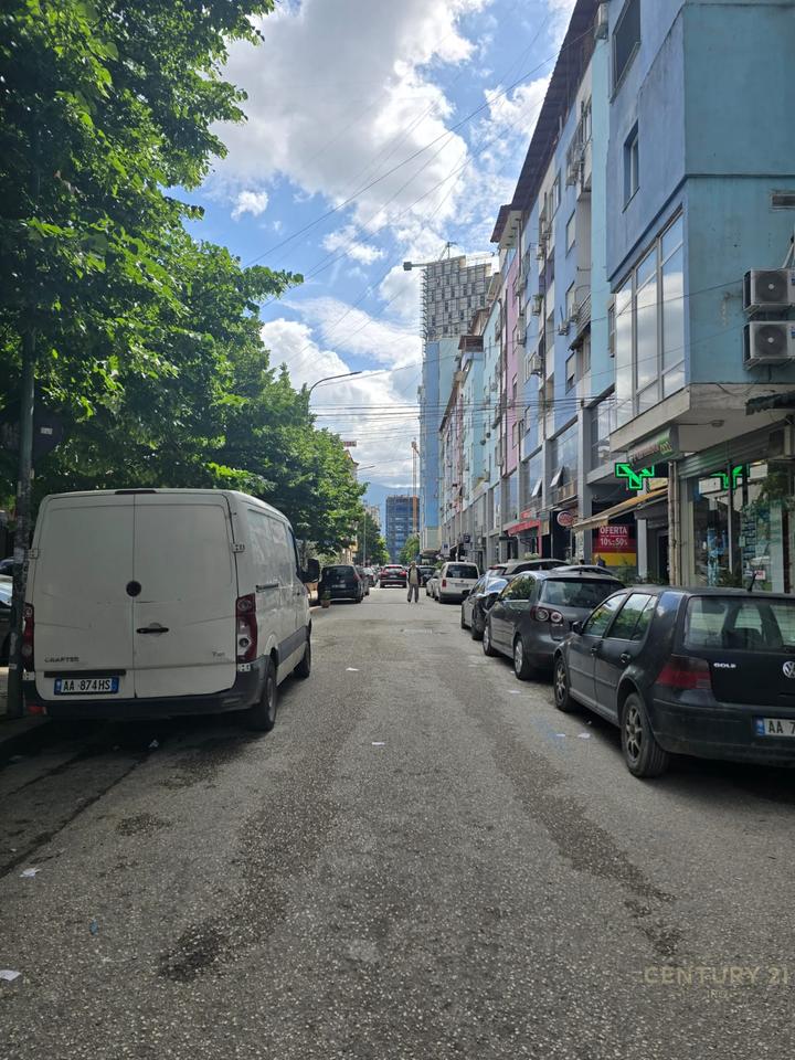 COMMERCIAL PREMISES FOR RENT AT THE DISTRICT COURT, TIRANA!