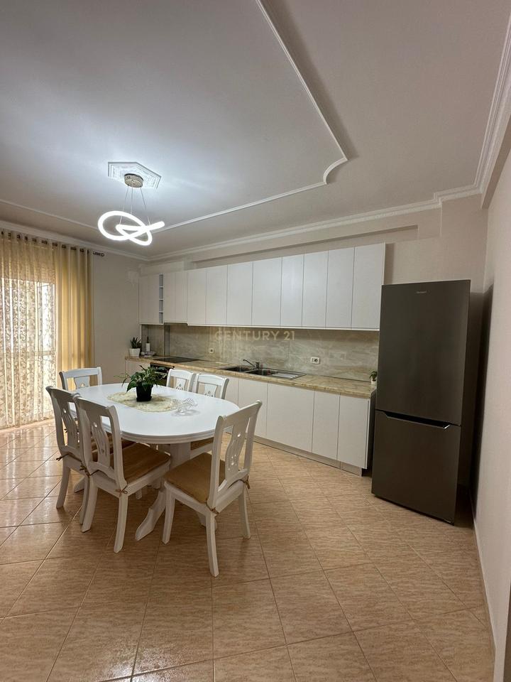 Apartament për Shitje – Rruga Cipajve, Vlorë