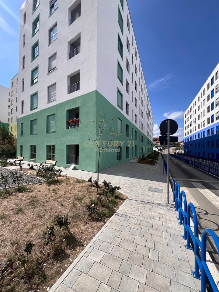 Ali Demi - 190m2 Space for Rent Ground Floor Corner At “Rezidenca Kaimi”