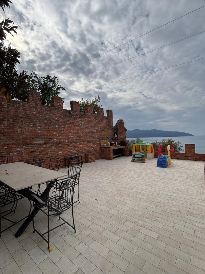 VILE 3 - VILLAS FOR SALE WITH SEA VIEW, IN UJI I FTOHTE!