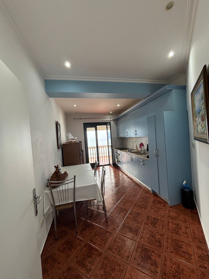 VILE 3 - VILLAS FOR SALE WITH SEA VIEW, IN UJI I FTOHTE!