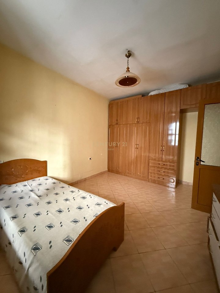 SHITET SHTEPI PRIVATE TE LAGJA "15 TETORI" VLORE!!!