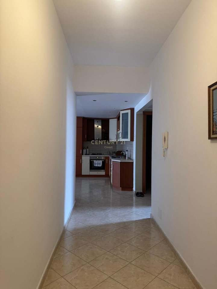 JEPET ME QIRA APARTAMENT 2+2 NE LUNGOMARE PRANE KONSULLATES ITALIANE,VLORE!!!