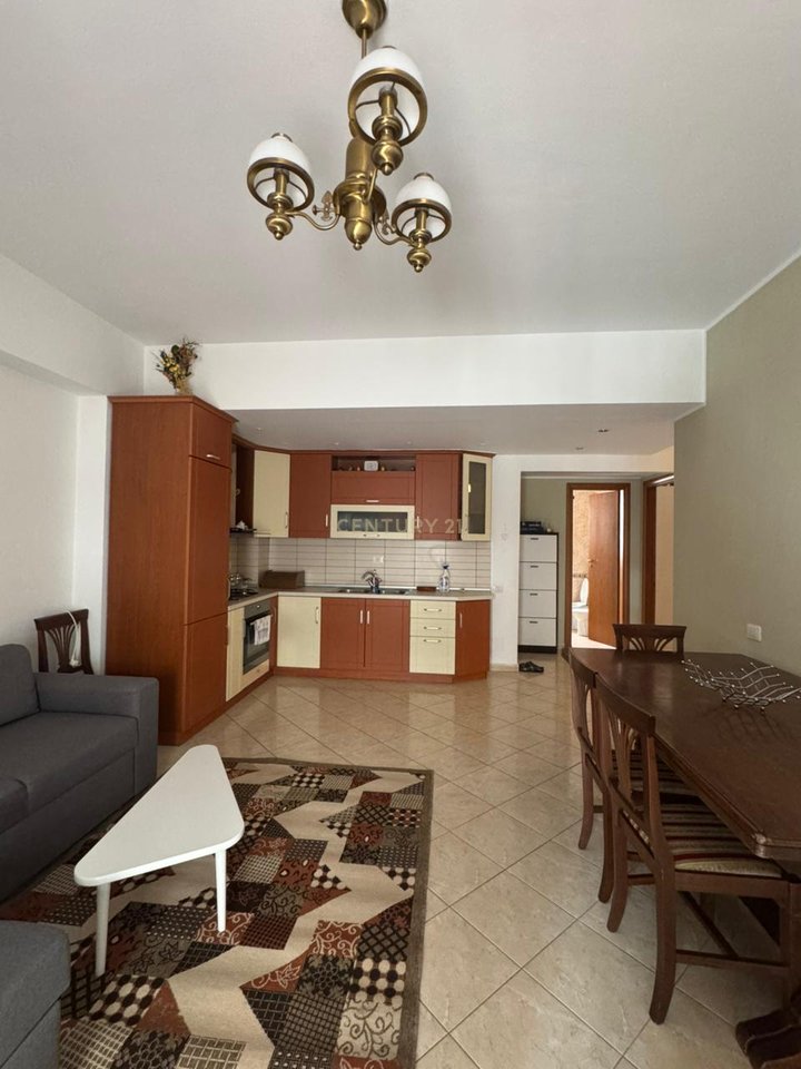 JEPET ME QIRA APARTAMENT 2+2 NE LUNGOMARE PRANE KONSULLATES ITALIANE,VLORE!!!