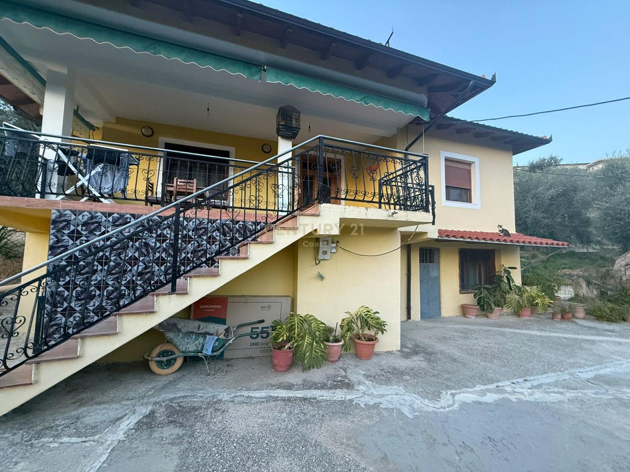 SHITET SHTËPI PRIVATE NË AFËRSI TË FSHATIT KANINË, VLORË!!!