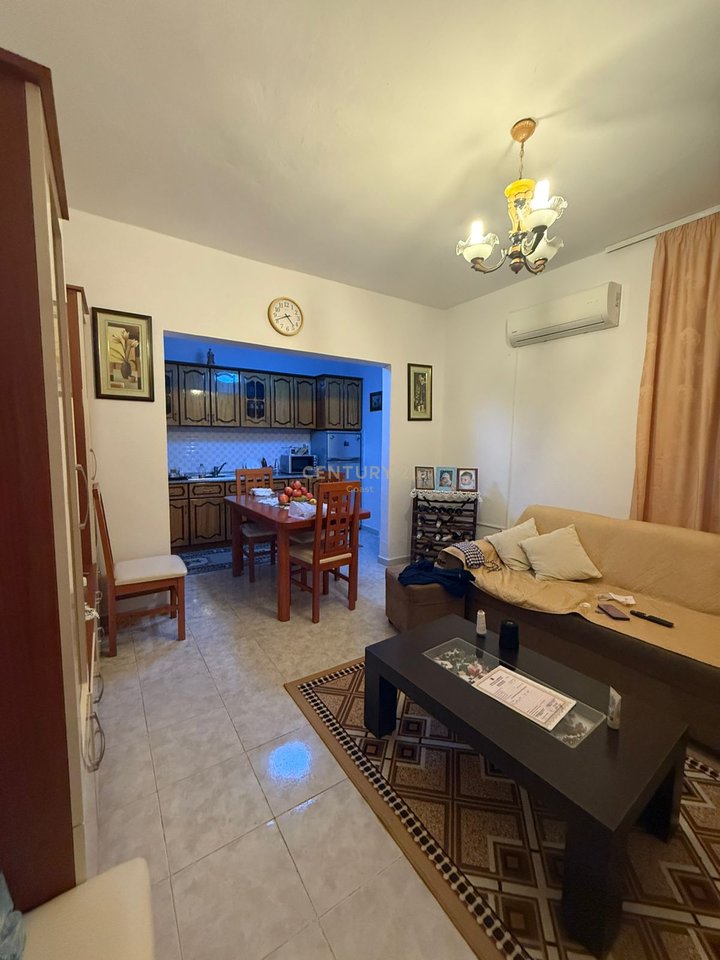 SHITET SHTËPI PRIVATE NË AFËRSI TË FSHATIT KANINË, VLORË!!!