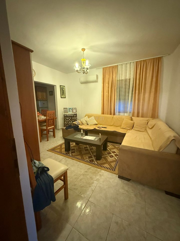 SHITET SHTËPI PRIVATE NË AFËRSI TË FSHATIT KANINË, VLORË!!!