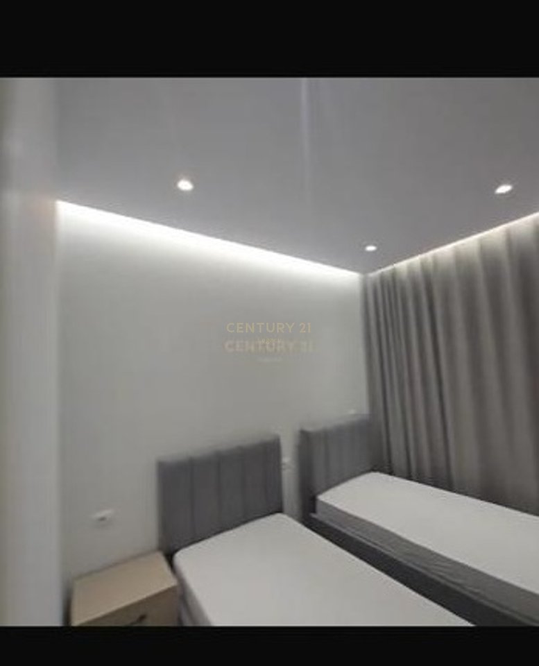 In affitto 2+1+posto auto vicino all'Ufficio Ipotecario