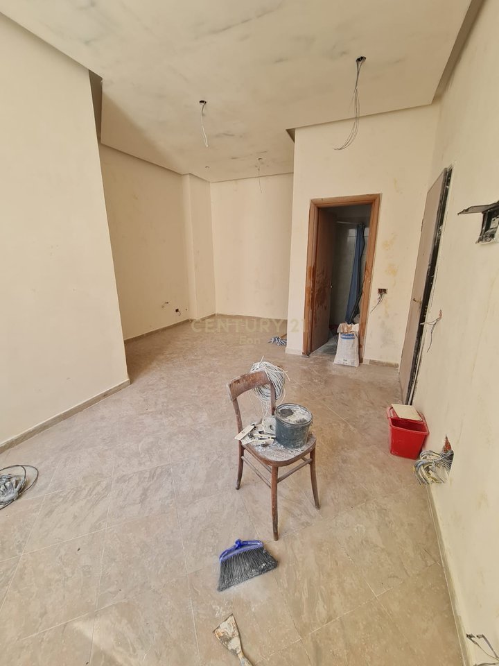 Ambienti Komercial për Qira në Zonën e Vollgës, Durrës - 600€ !