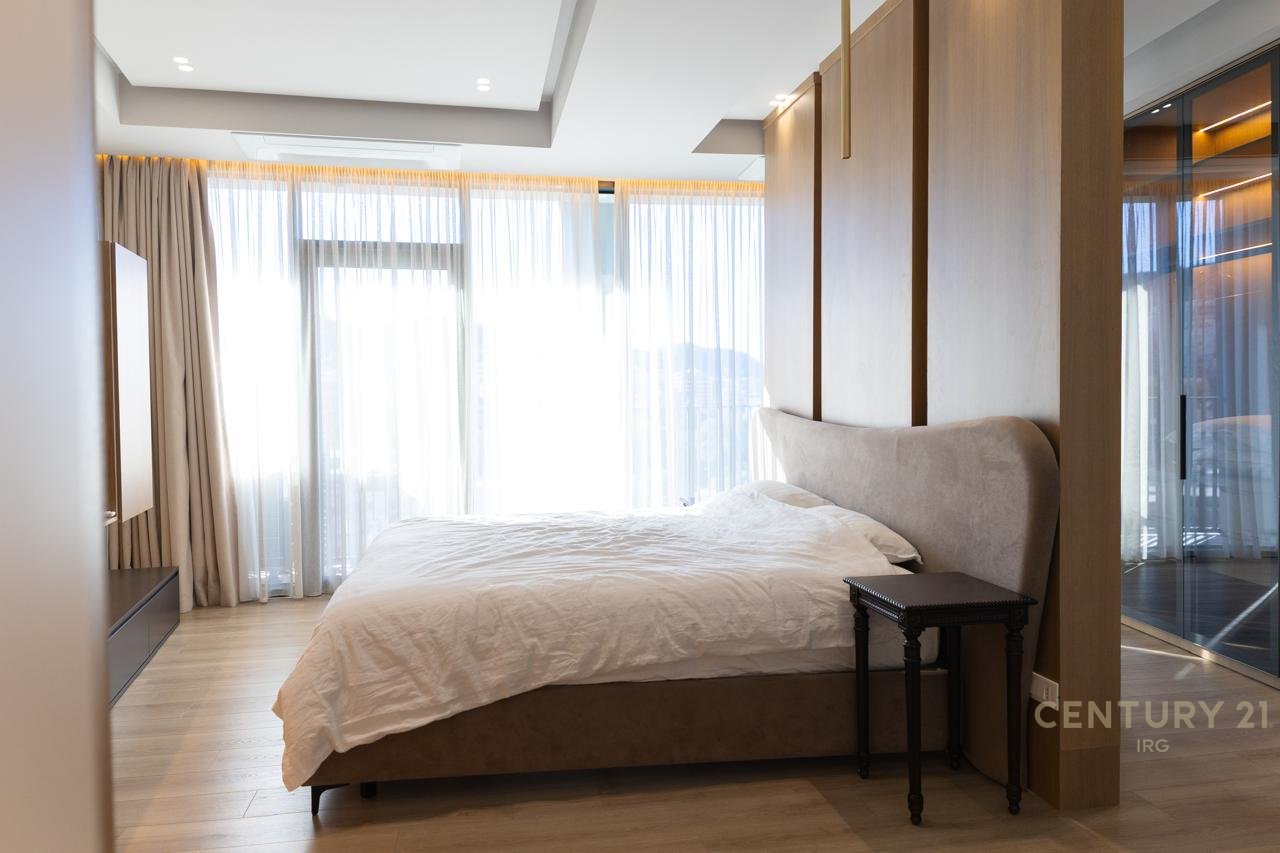 VISTA LAGO, APPARTAMENTO IN VENDITA SU TUTTO IL PIANO!